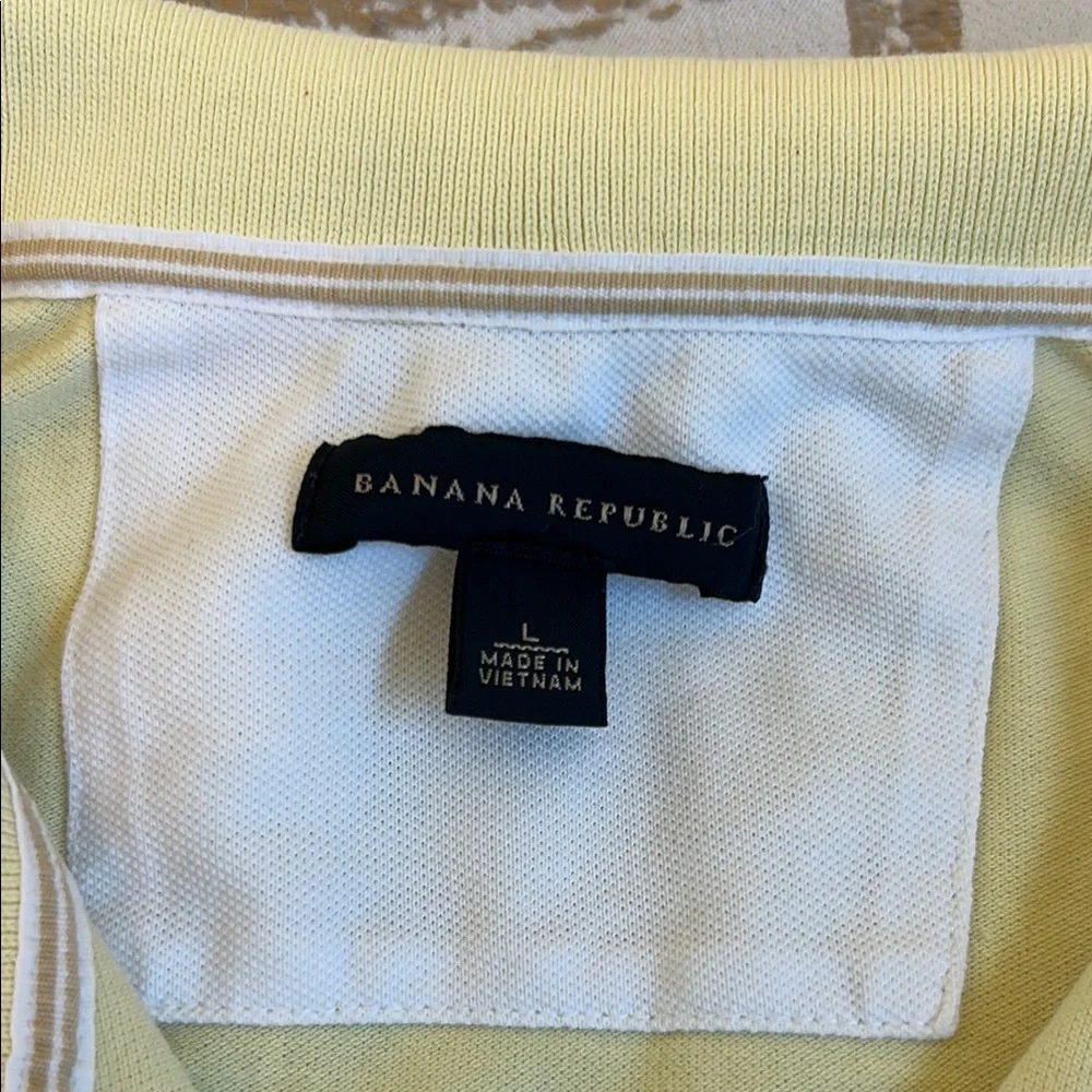 Banana Republic Men's Pique Polo Shirt Size L Yellow Elephant Logo